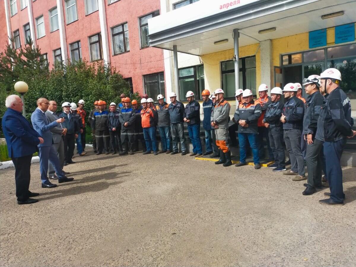 На встречах в регионах мажилисмены обсудили вопросы трудоустройства и социальной защиты населения