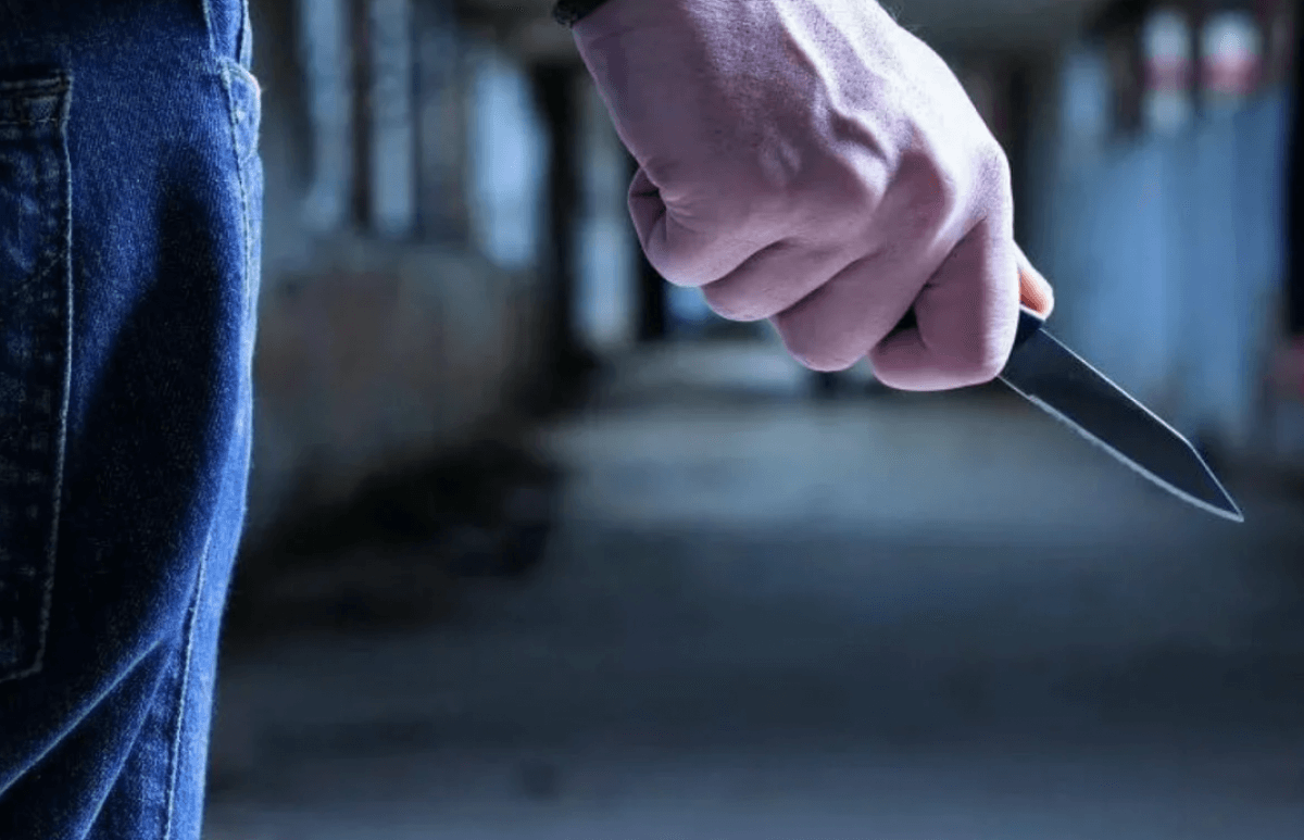 "Наверное, хорошо забашляли": ранившего своего приятеля мужчину отпустили в Костанае