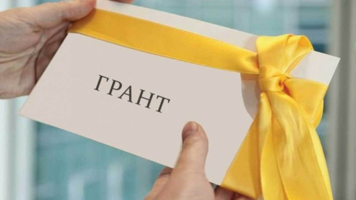 Все выпускники одной школы в Туркестанской области получили гранты в вузах