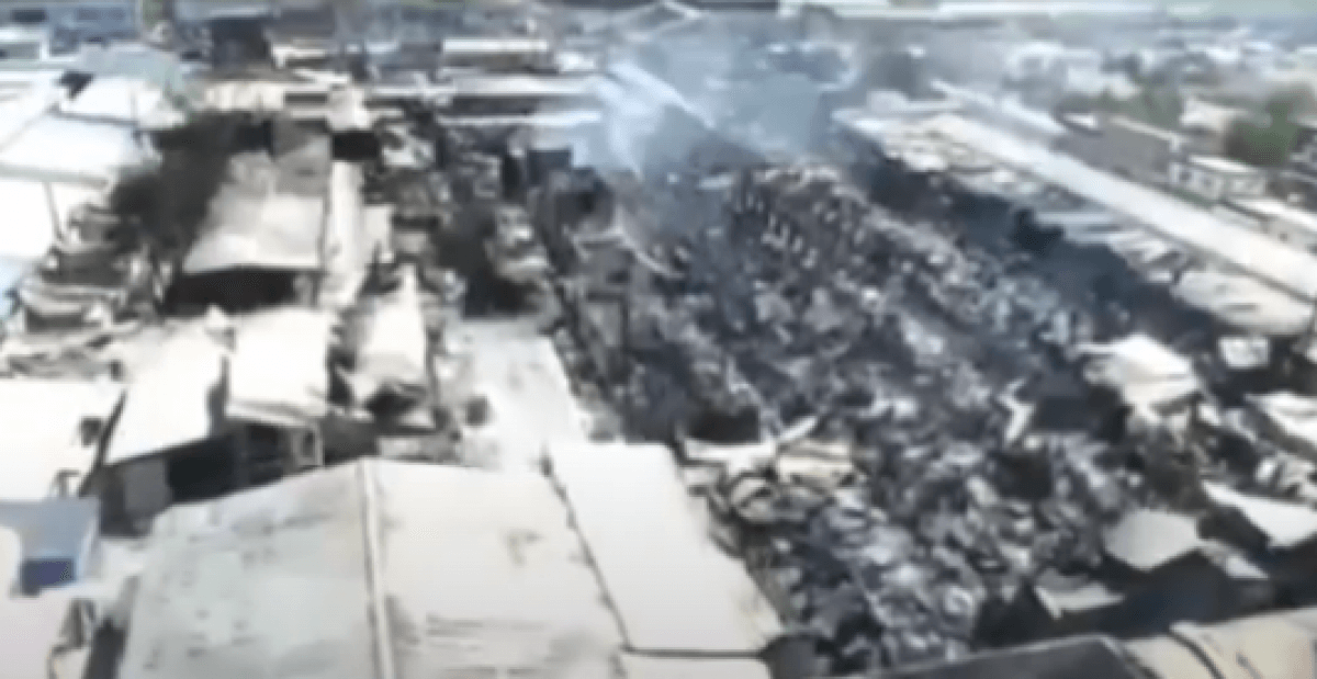 Пожар на рынке в Жетысае: пострадавшие перекрыли дорогу (ВИДЕО)