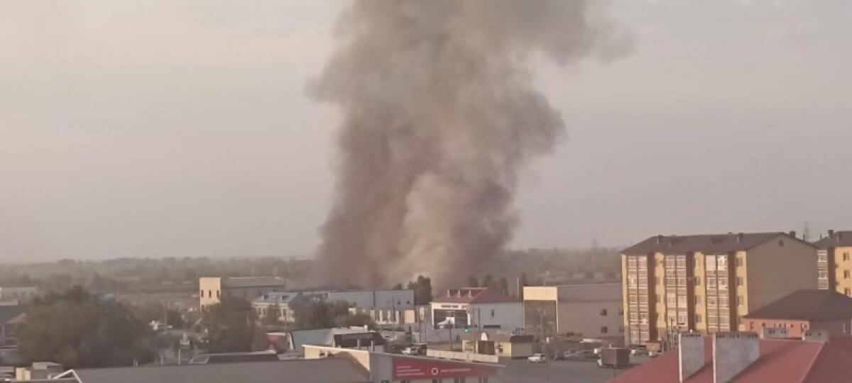 Восемь дней горел мусорный полигон в Уральске