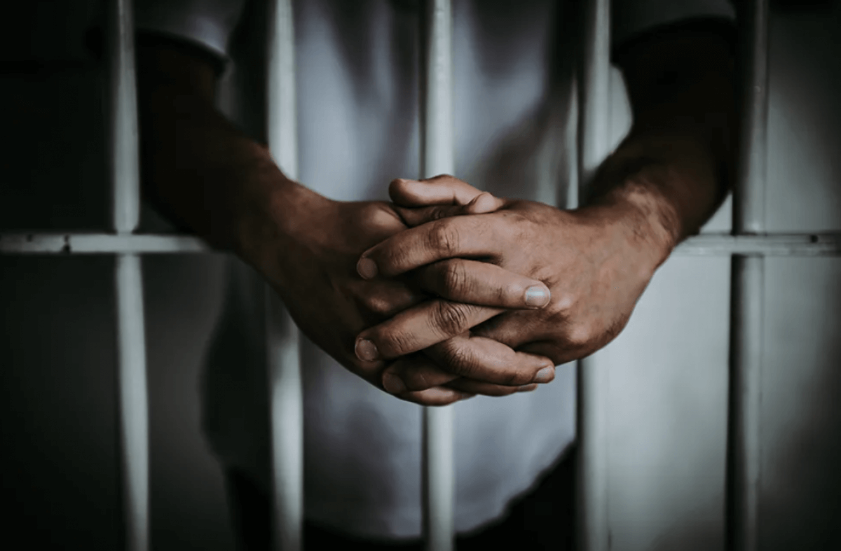 За два дня в Павлодарской области задержали 23 уголовника