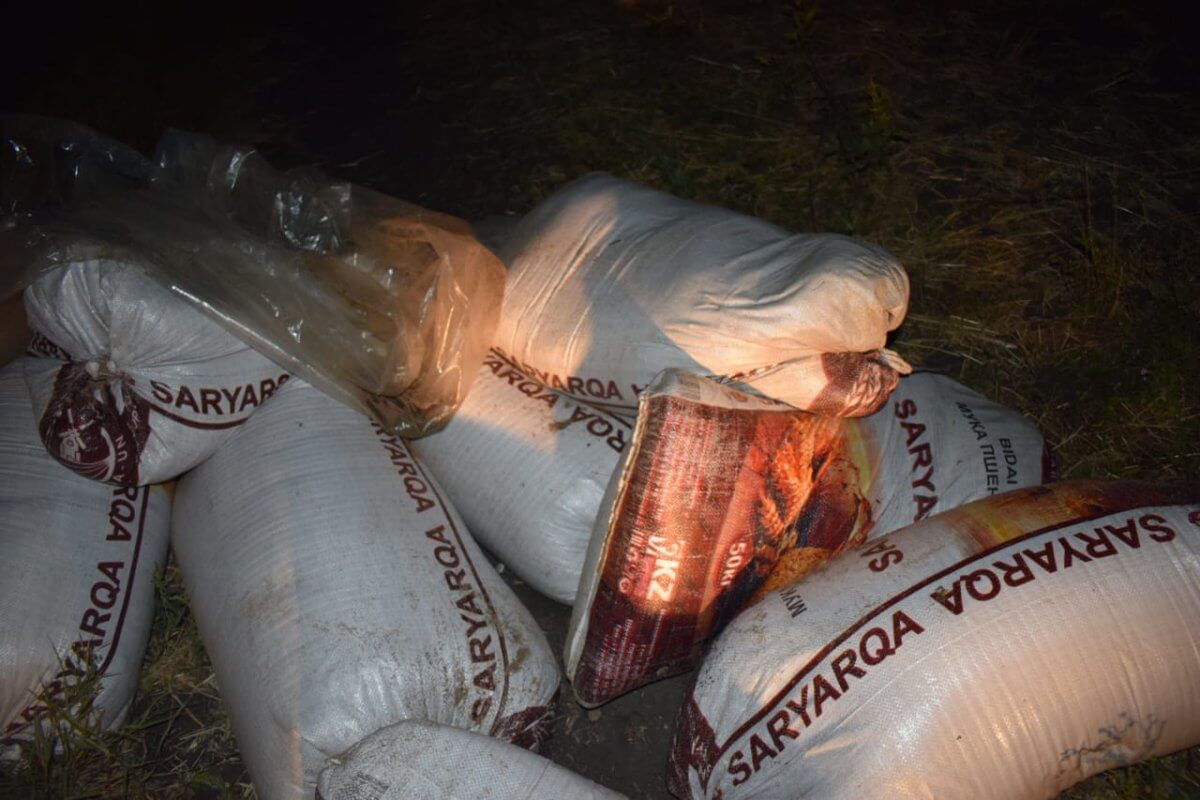 Полсотни мешков краснокнижного рачка попытались вывезти из СКО