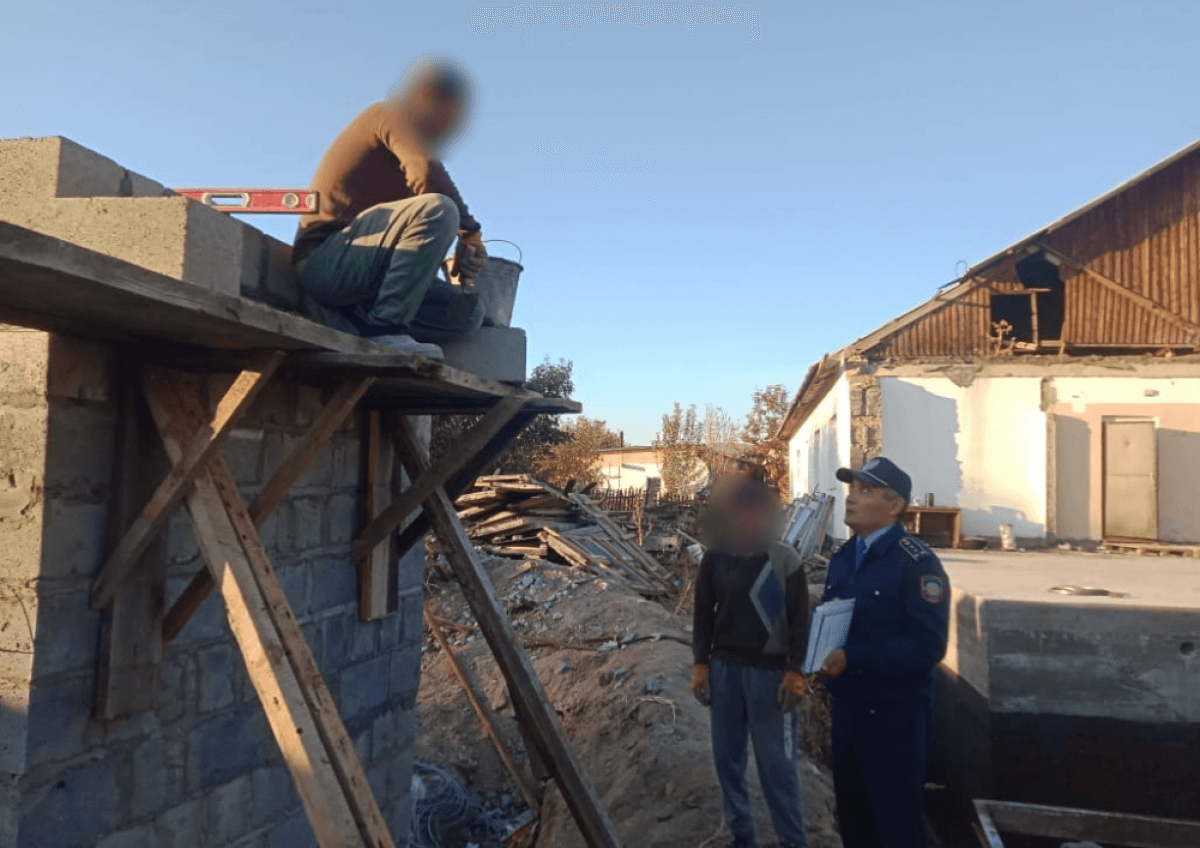 За проживающих незаконно у них иностранцев 100 жителей ВКО получили штрафы
