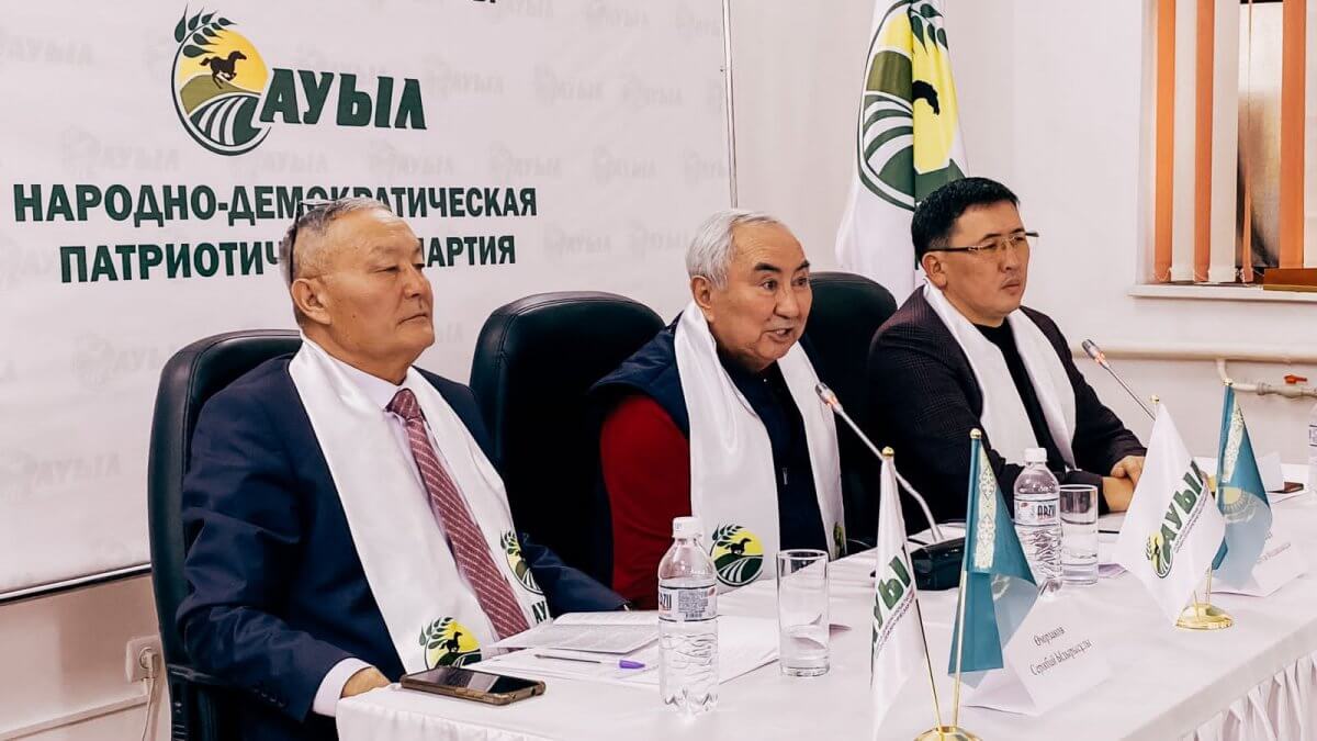 Жигули Дайрабаев встретился с учеными в Кызылординской области