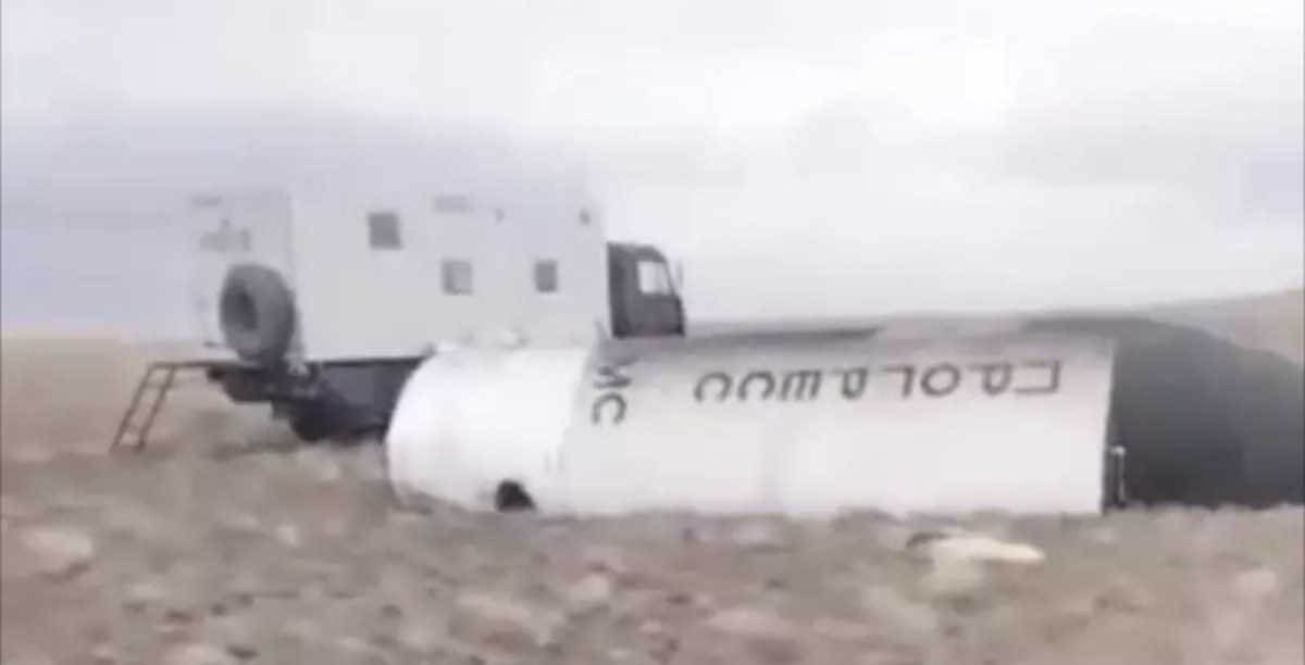 Обломки космической ракеты упали рядом с населенным пунктом в Улытау (ВИДЕО)