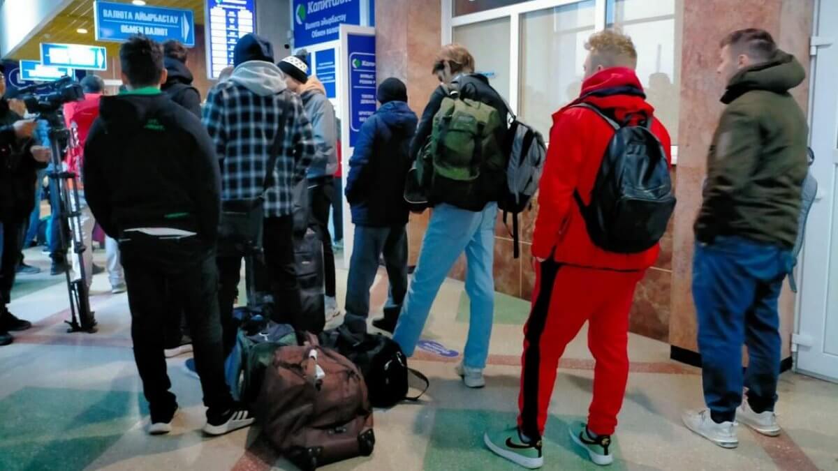 320 тысяч россиян выехали из Казахстана после завершения мобилизации в РФ