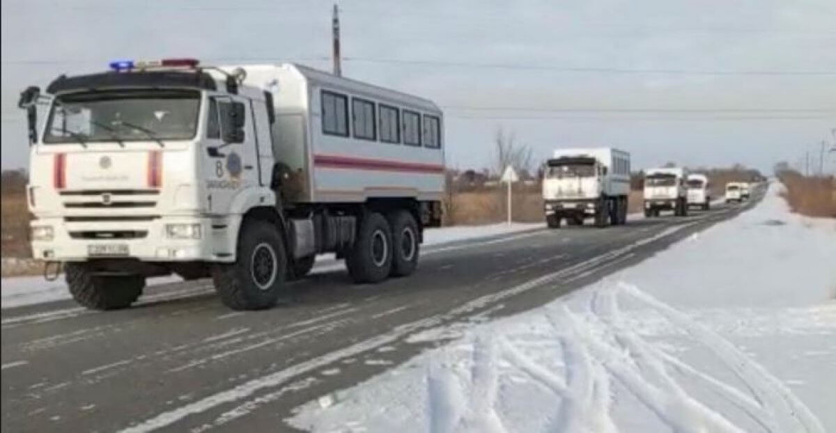 МЧС помогает коммунальщикам устранять последствия аварии в Экибастузе