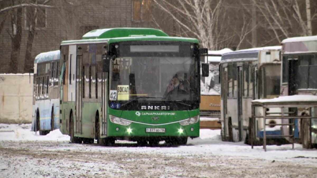 Не на что заправиться водитель маршрутки объяснил, куда в Павлодаре пропали автобусы