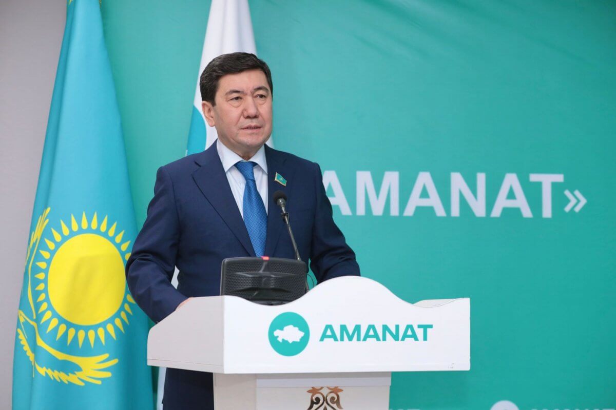 Партия AMANAT организует отдых для более 1 300 детей из Экибастуза