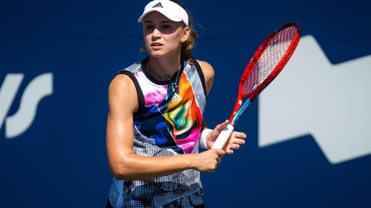 Елена Рыбакина сыграет на выставочном турнире в ОАЭ