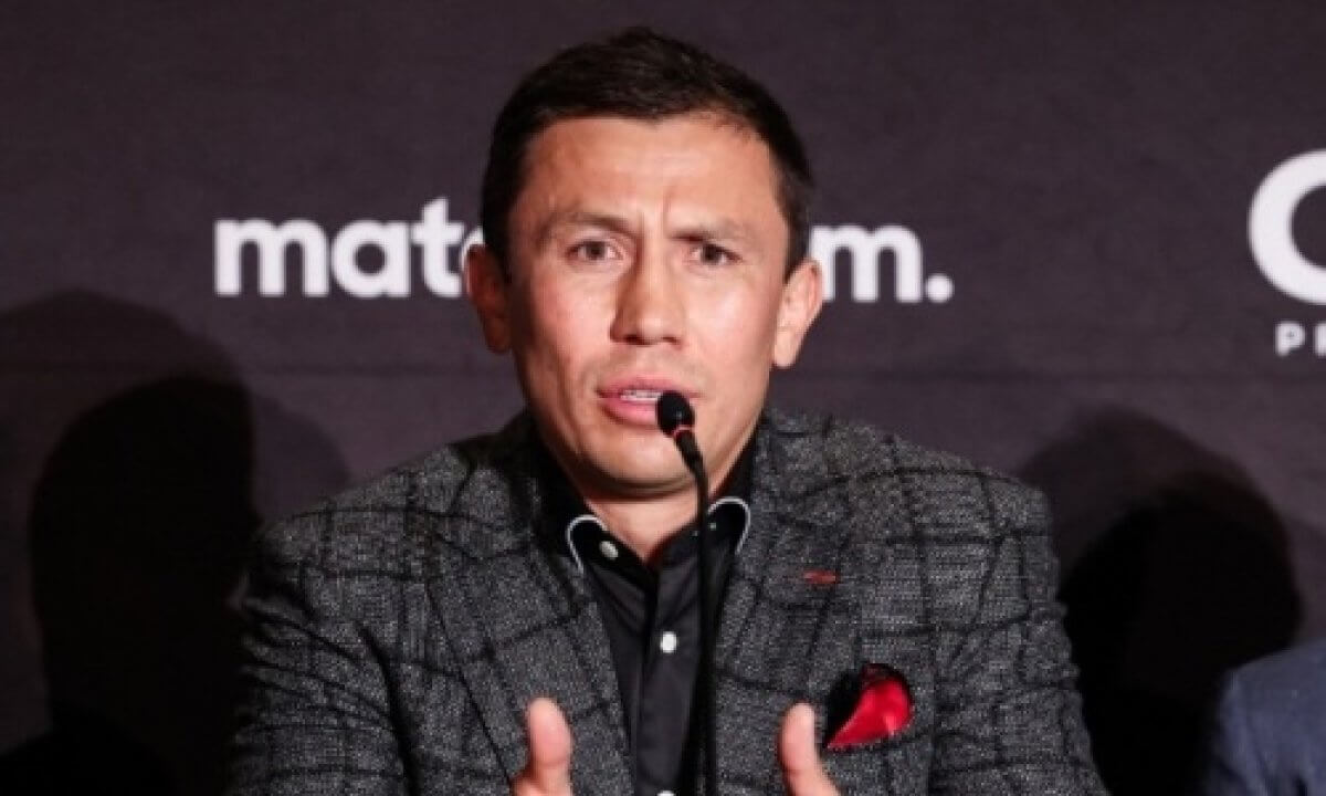 Геннадия Головкина обвинили в сдаче боя с Альваресом