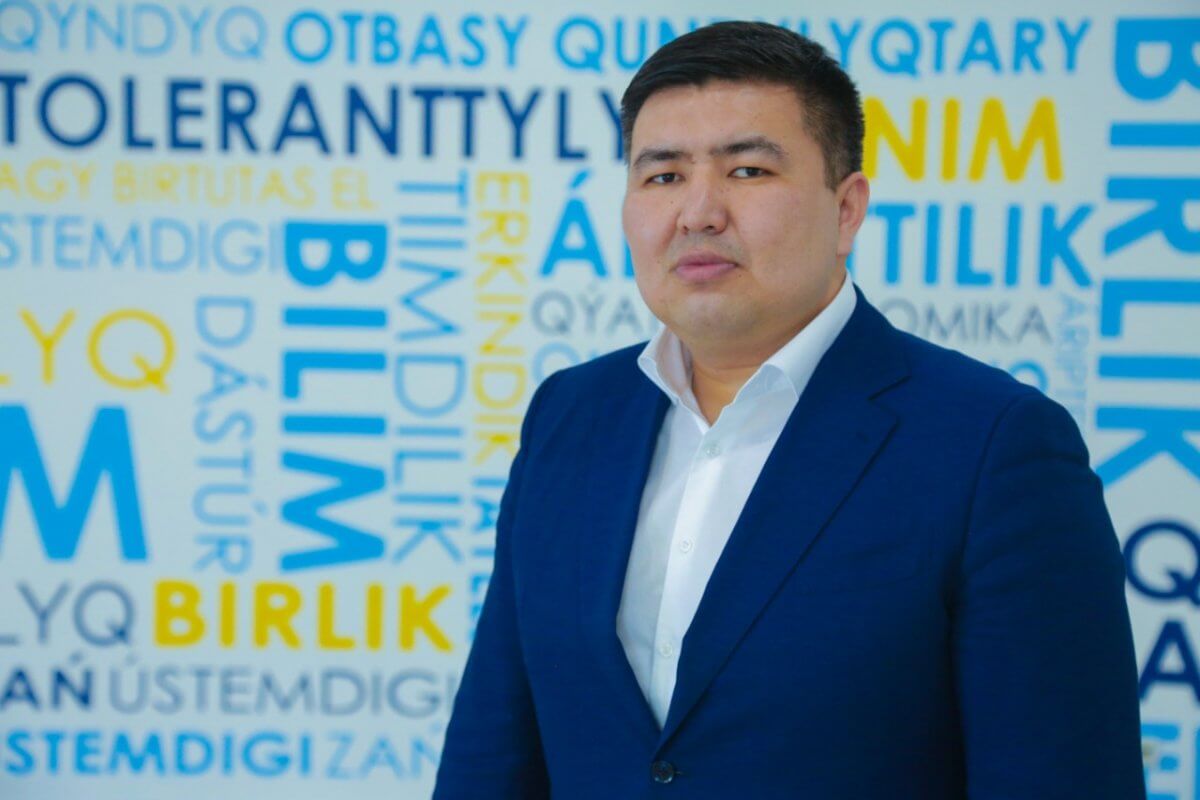 Назначен исполнительный секретарь партии AMANAT