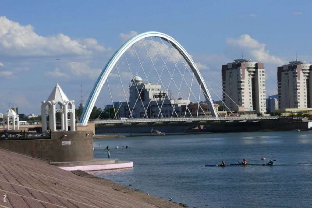 Движение по левой стороне "Горбатого моста" полностью перекроют