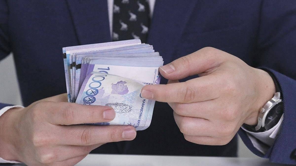 Житель Атырауской области получил 12 млн за сообщение о взятке чиновника