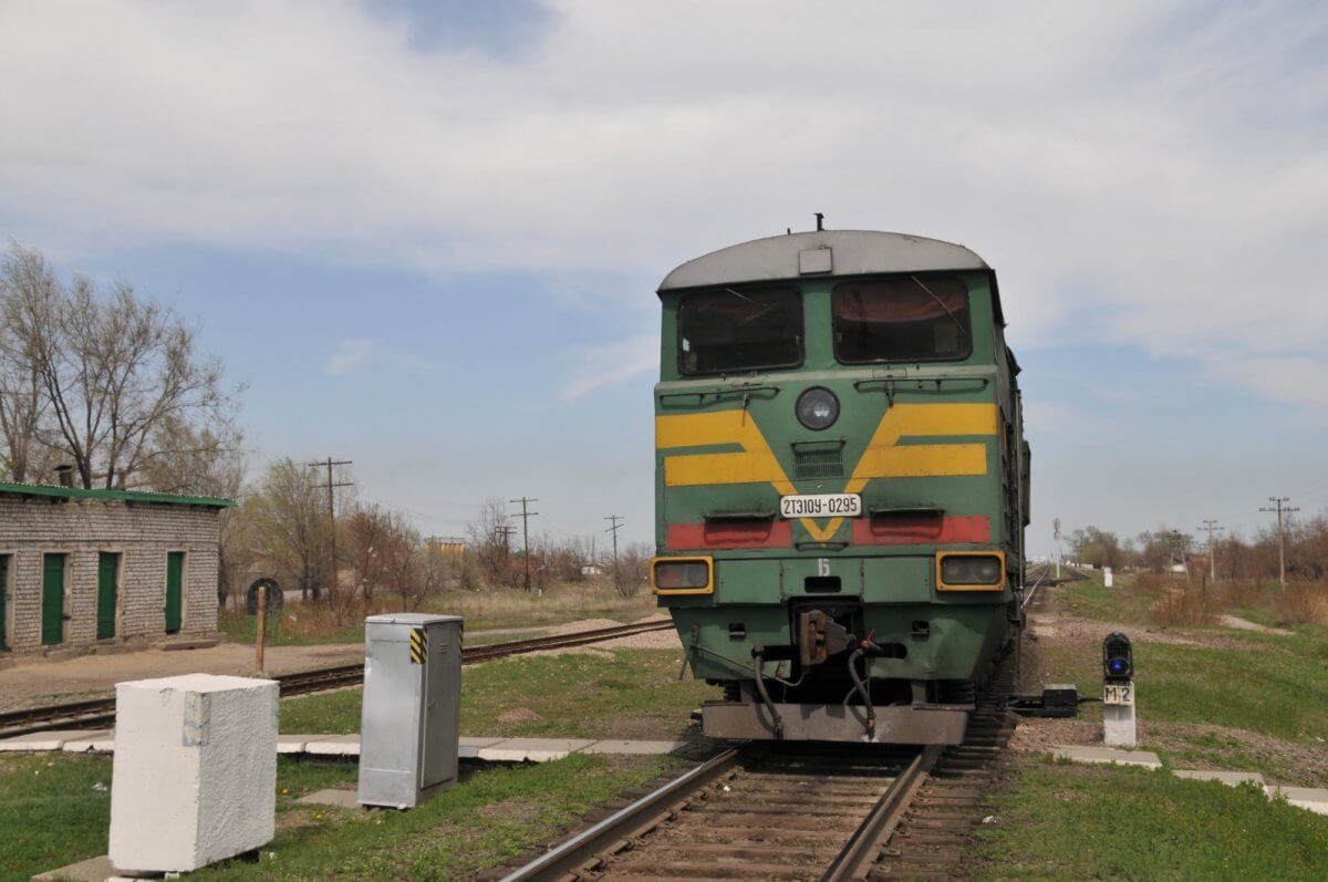 В Андижане подростка в наушниках переехал поезд (фото 18+)