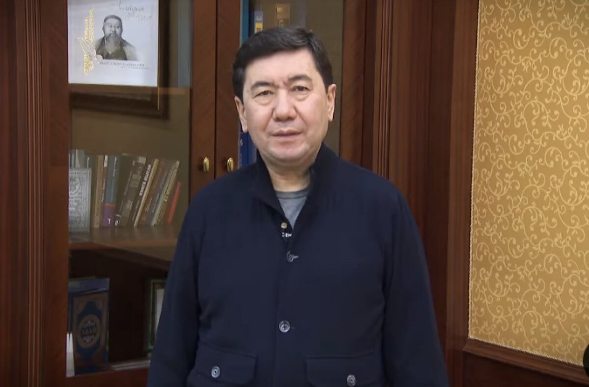 Ерлан Кошанов принял участие в челлендже к юбилею Магжана Жумабаева