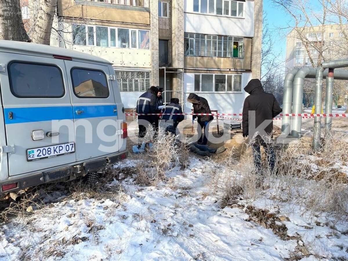 Тело мужчины нашли в шахте теплотрассы в Уральске
