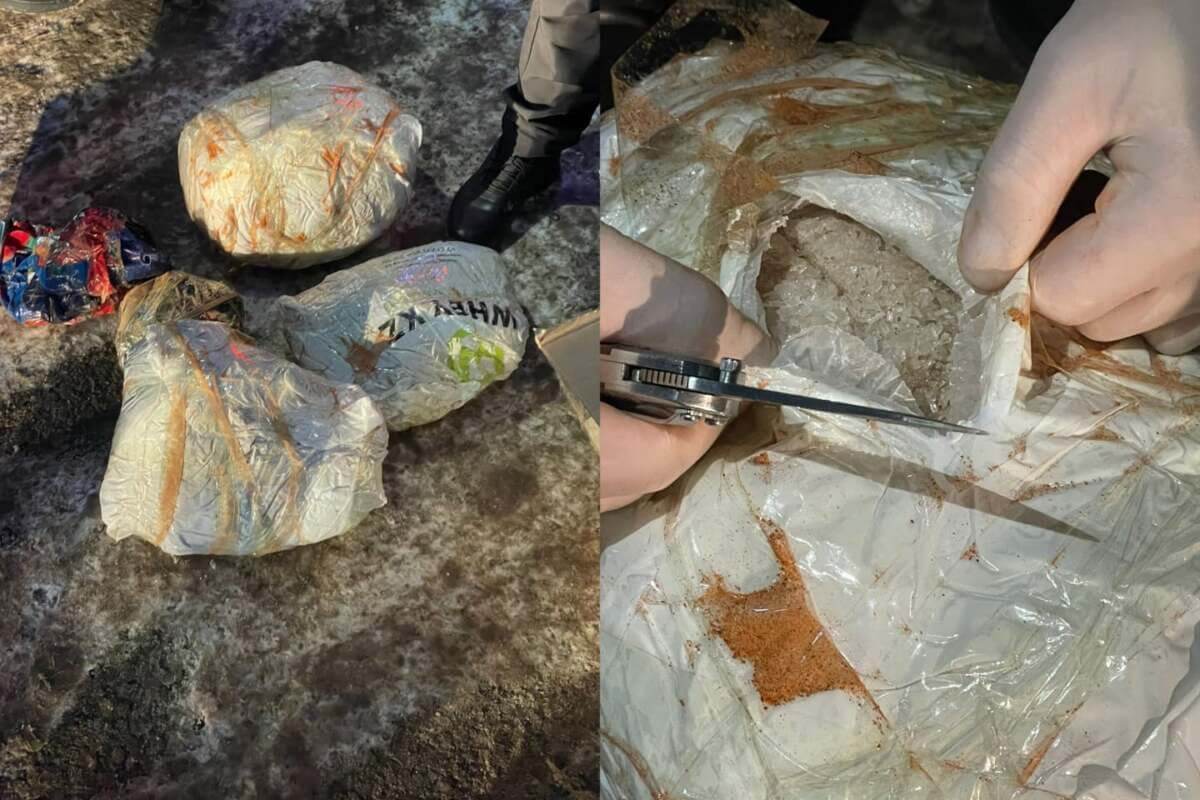 С двумя пакетами мефедрона в багажнике разъезжал мужчина по Астане