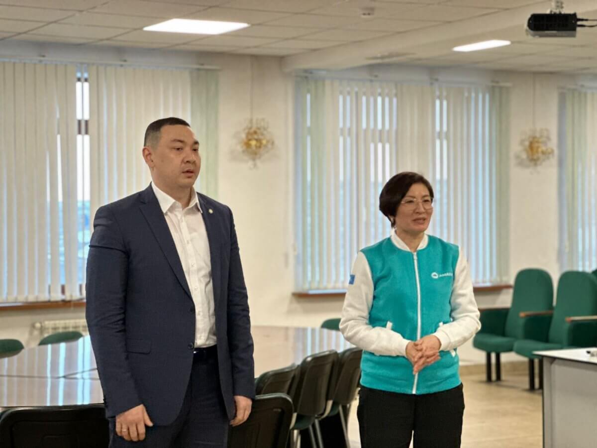 Банкирам рассказали о предвыборной программе партии AMANAT
