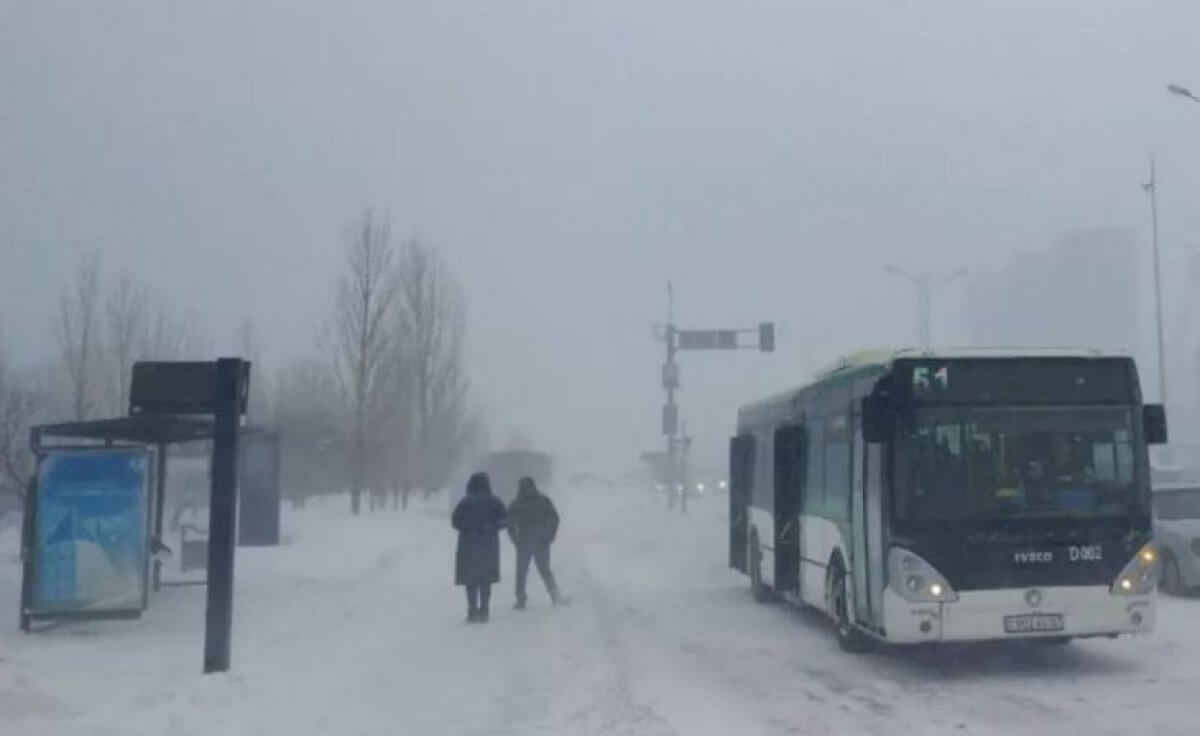 В Астане продлили два маршрута