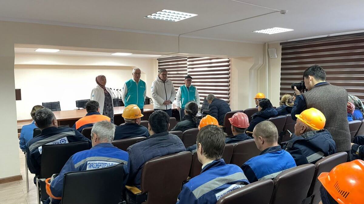 Члены партии AMANAT встретились с коллективом АО "Таразэнергоцентр"