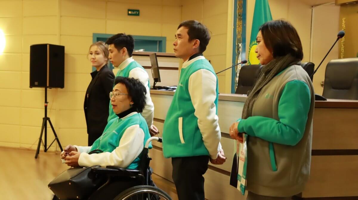 Встреча аманатовцев с медиками городской больницы прошла в Талдыкоргане