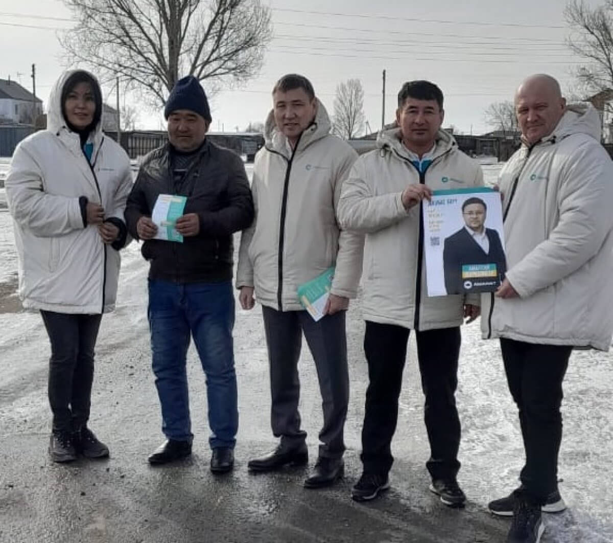 Члены партии AMANAT посетили Аксуский сельский округ