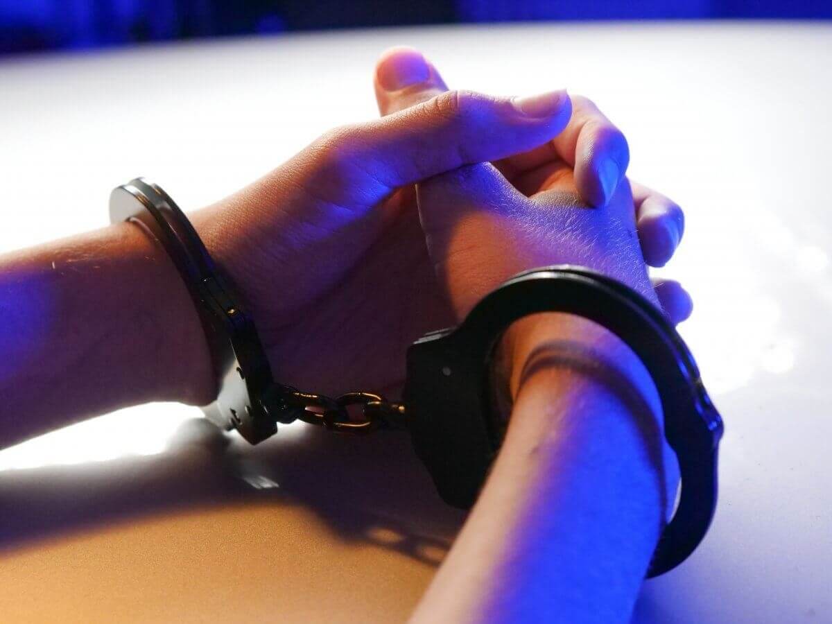 Полиция задержала 22 подозреваемых в нападениях на журналистов РК