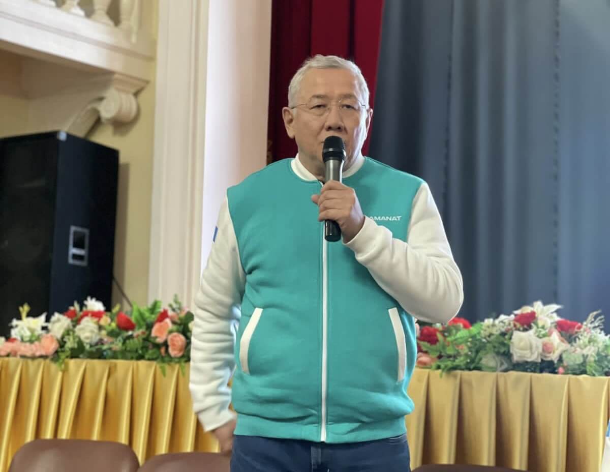 Представители партии AMANAT выяснили, какие проблемы волнуют жителей Курчатова