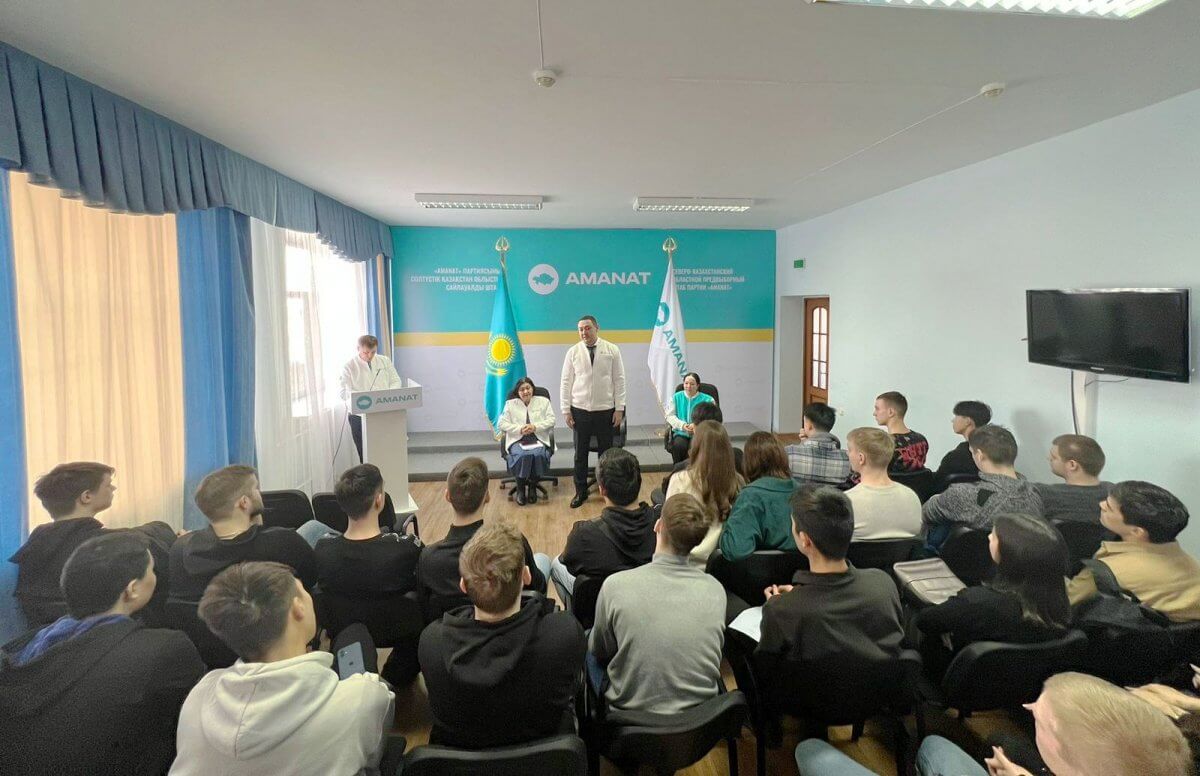 Максимально поддерживать молодежь намерена партия AMANAT