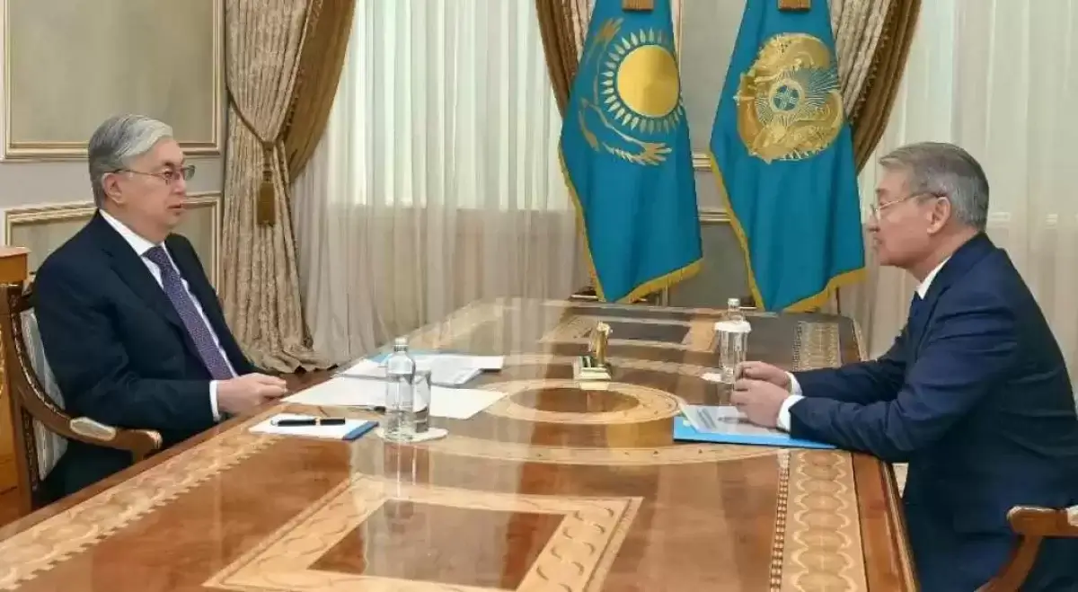 Глава государства принял акима ВКО