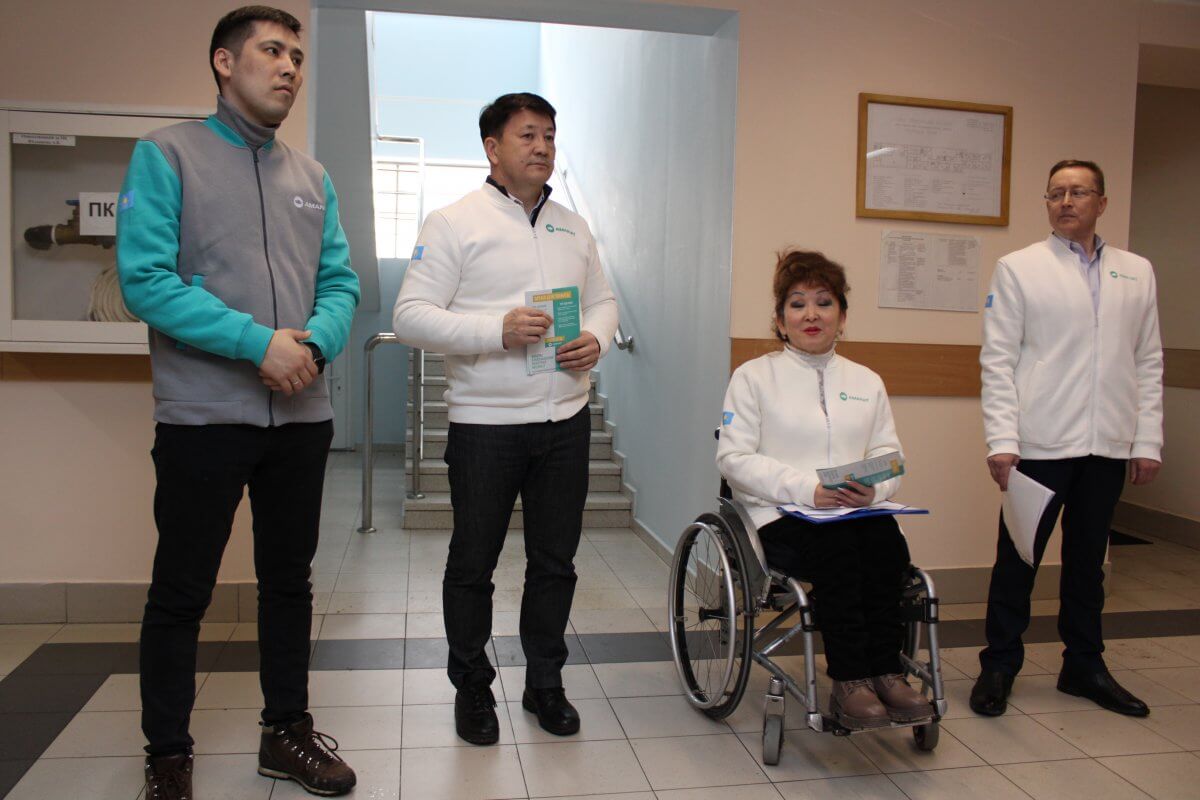 Кандидаты от AMANAТ встретились с коллективом "Баян Сулу"