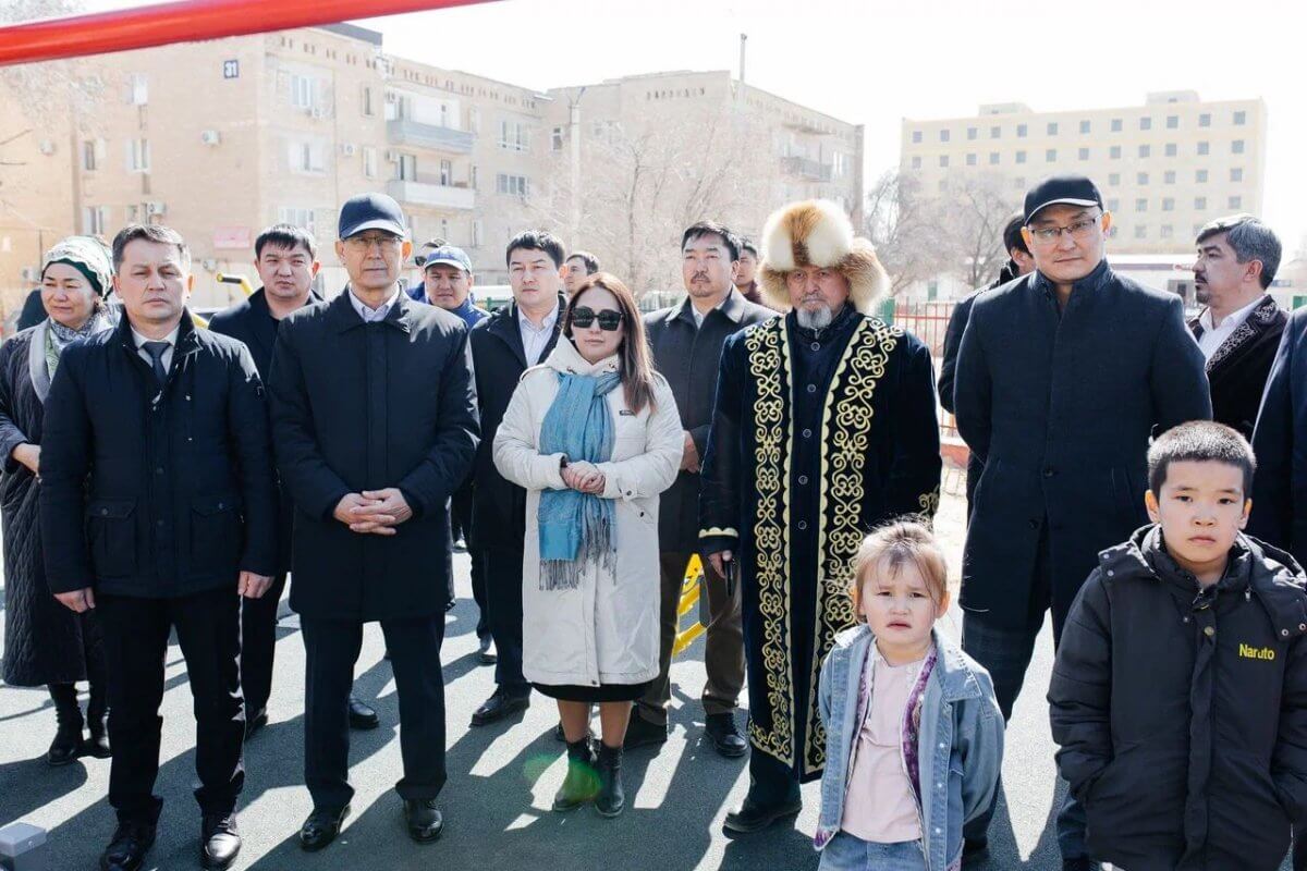 "Самрук-Қазына" подарил жителям Мангистауской области 21 детскую площадку