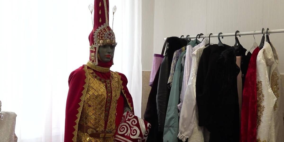 Костюм царицы Томирис сшили за два дня мастерицы из Усть-Каменогорска