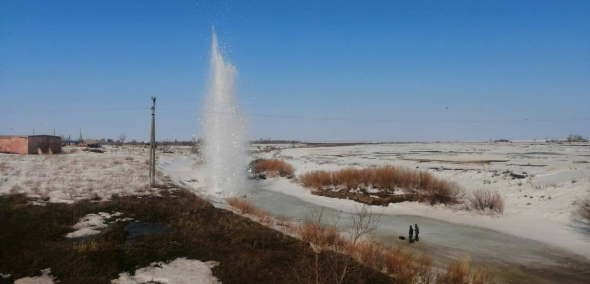 На реках провели взрывные работы в СКО