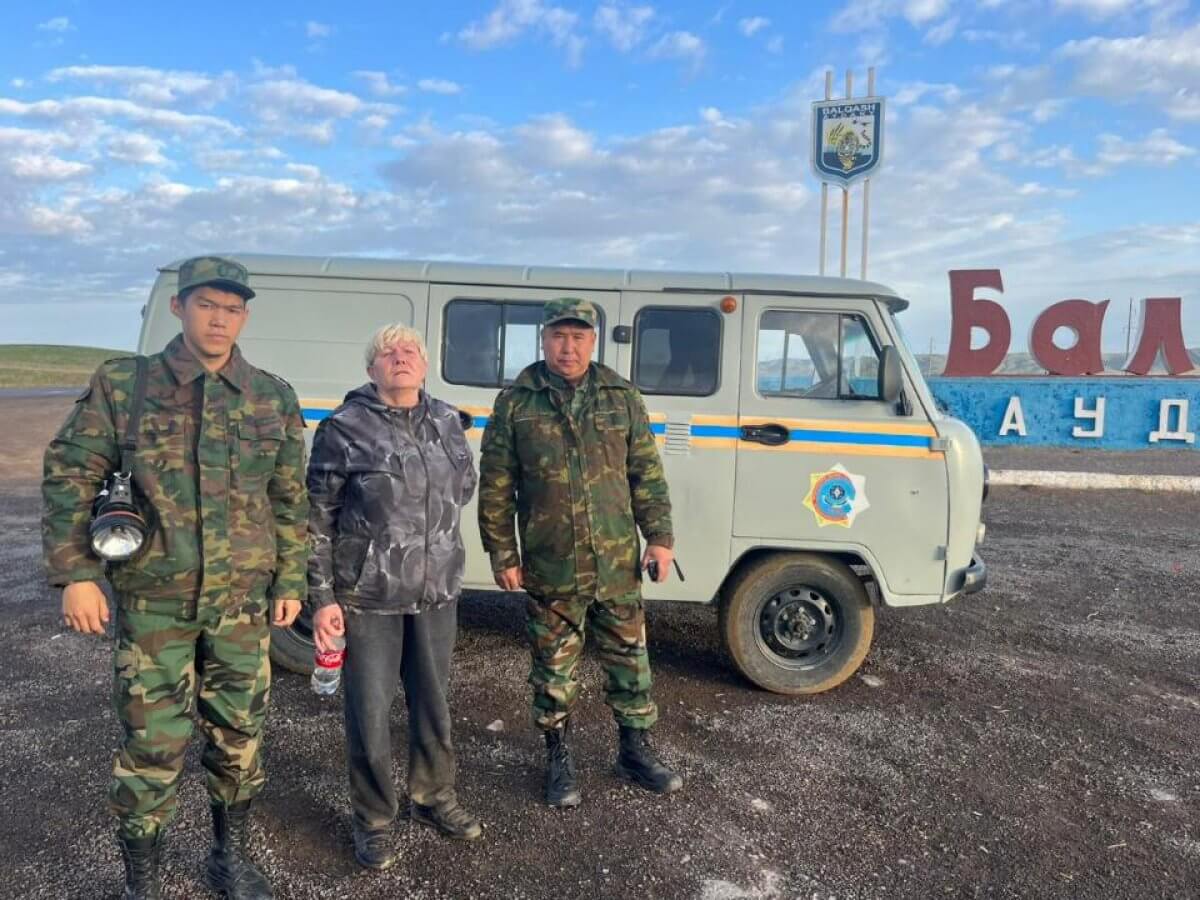 Всю ночь искали пропавшую женщину в Алматинских горах