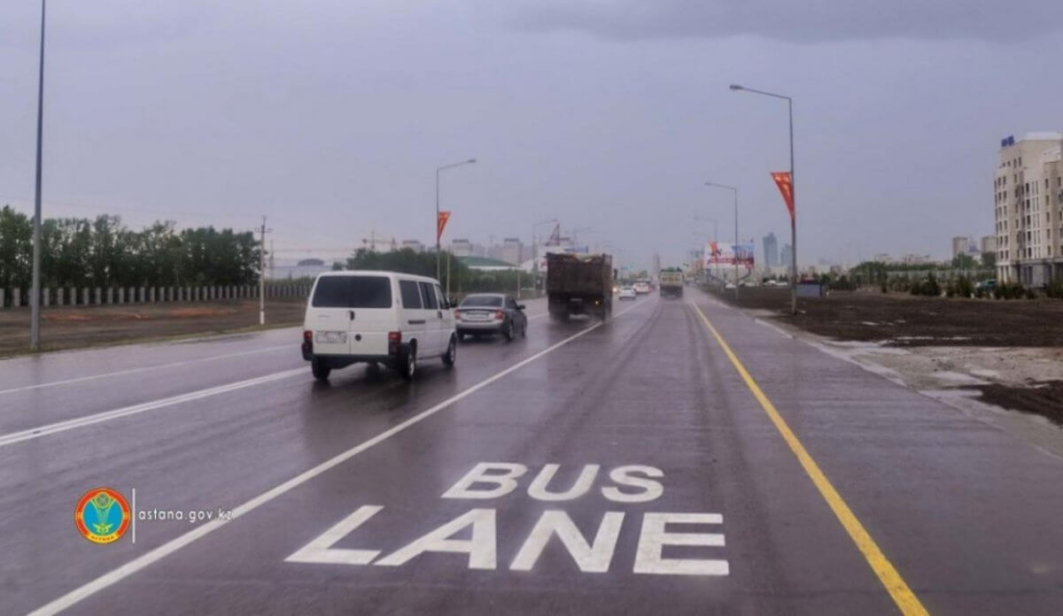 Время разрешенного передвижения автомобилей по BusLane изменили в Астане