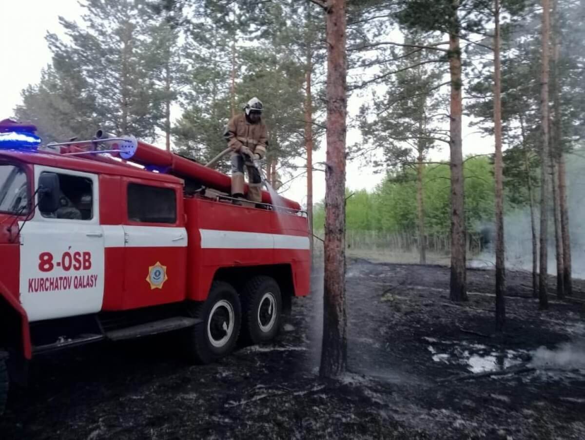 В одном из районов Абайской области объявят режим ЧС из-за пожара