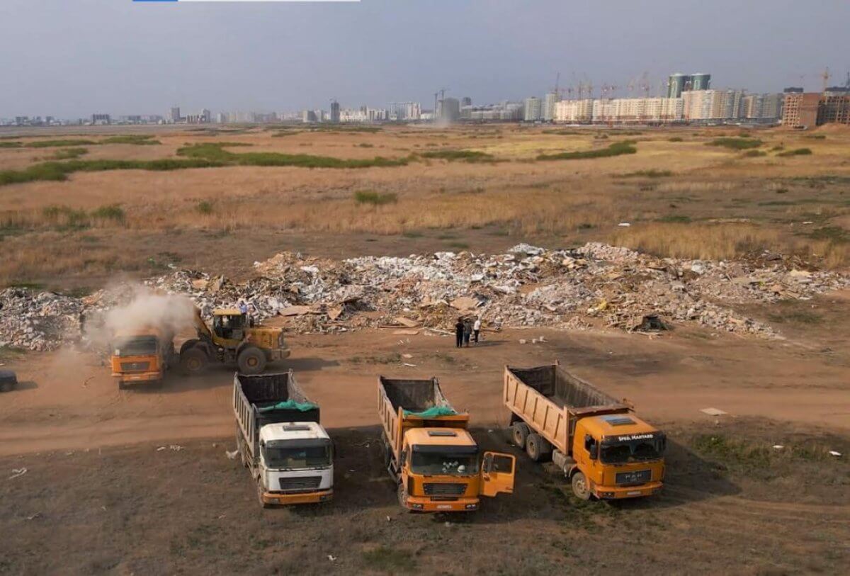 За 700 тонн мусора на стихийной свалке оштрафовали бизнесмена в Астане
