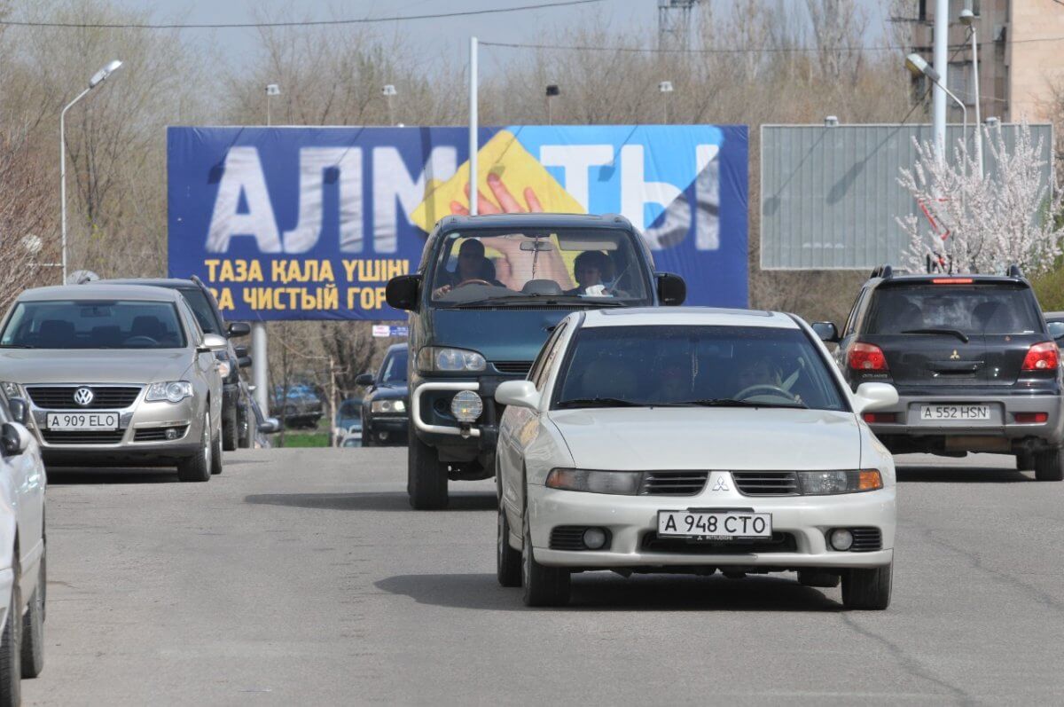 Движение по мосту через реку Есентай ограничат в Алматы