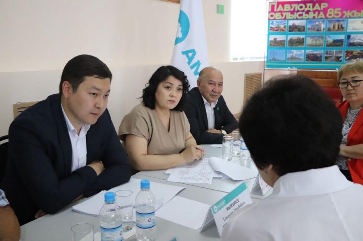 Мобильные общественные приемные AMANAT выехали в Шымкент и Павлодарскую область
