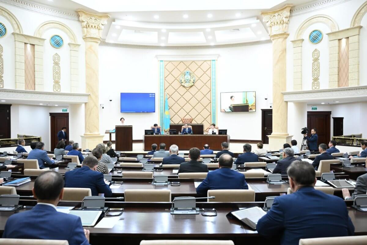 Новый депутат от СКО принесла присягу в Сенате