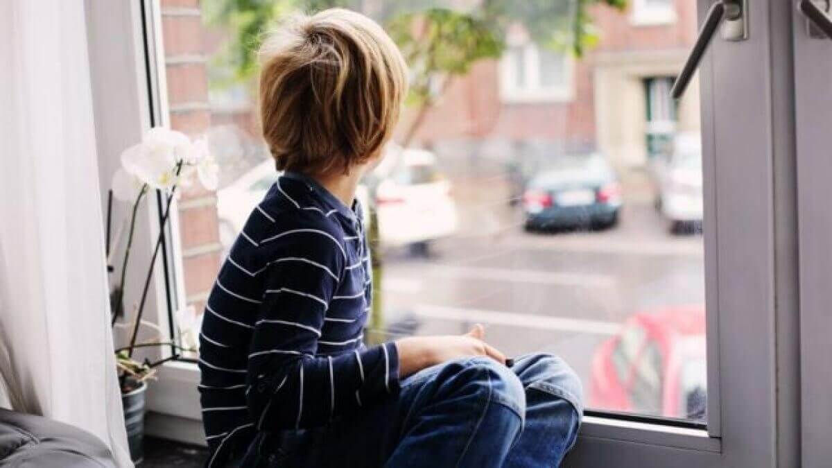 Голодные и без присмотра? Дети просятся домой из лагерей в Туркестанской области