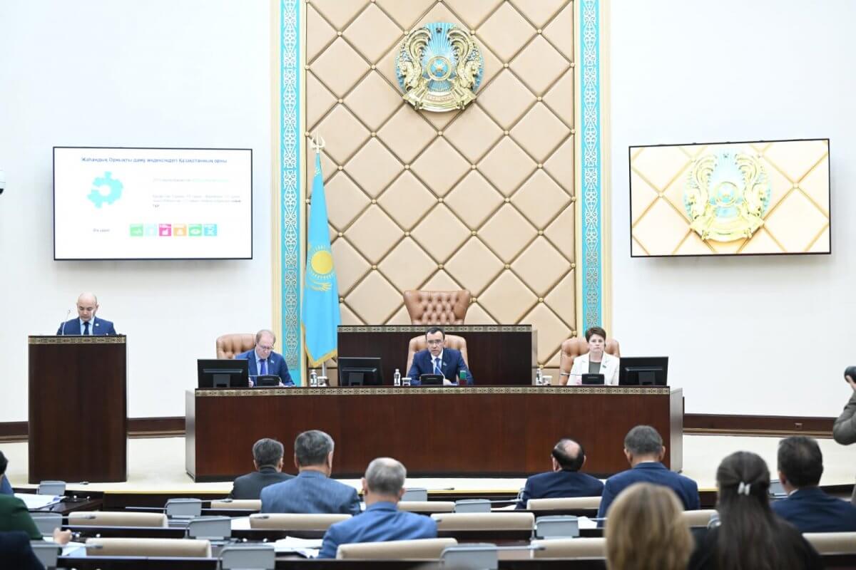 Мы откатились примерно на уровень 2020 года — Маулен Ашимбаев