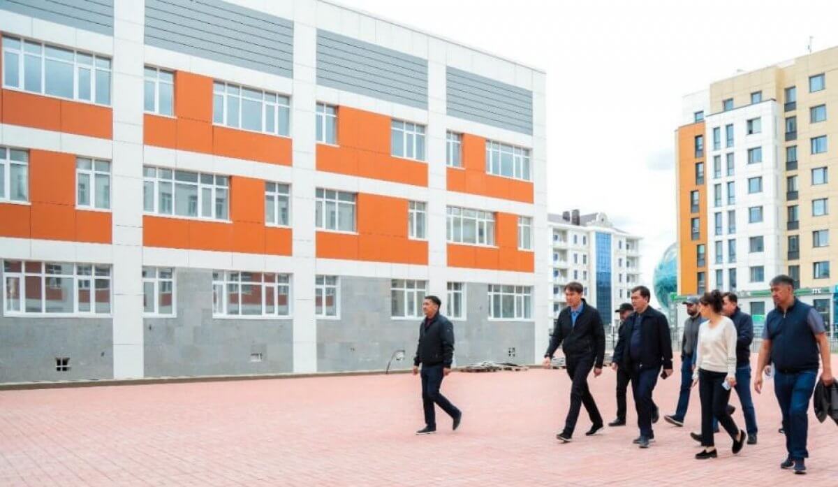 14 школ строят в Астане