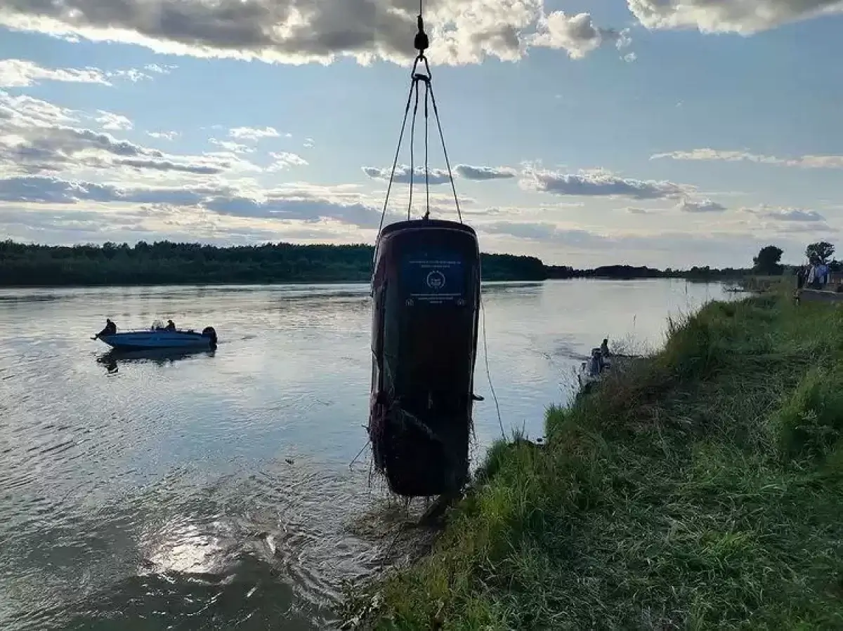 Пропавшего павлодарца нашли в машине на дне Иртыша