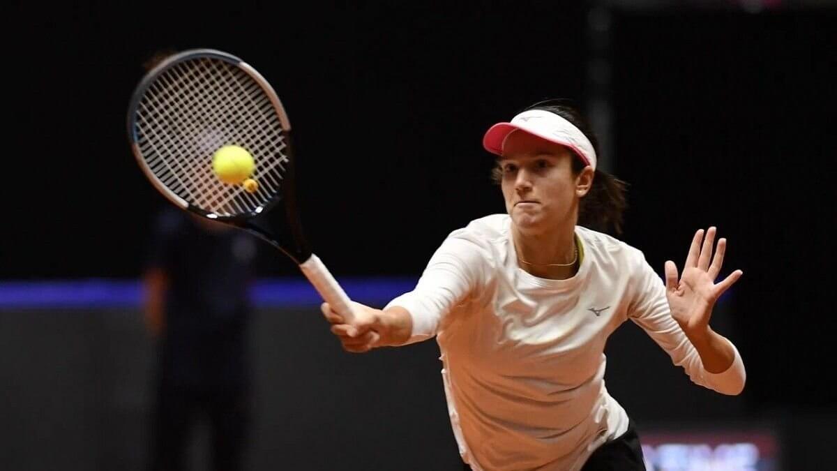 Анна Данилина пробилась в четвертьфинал теннисного турнира в Великобритании