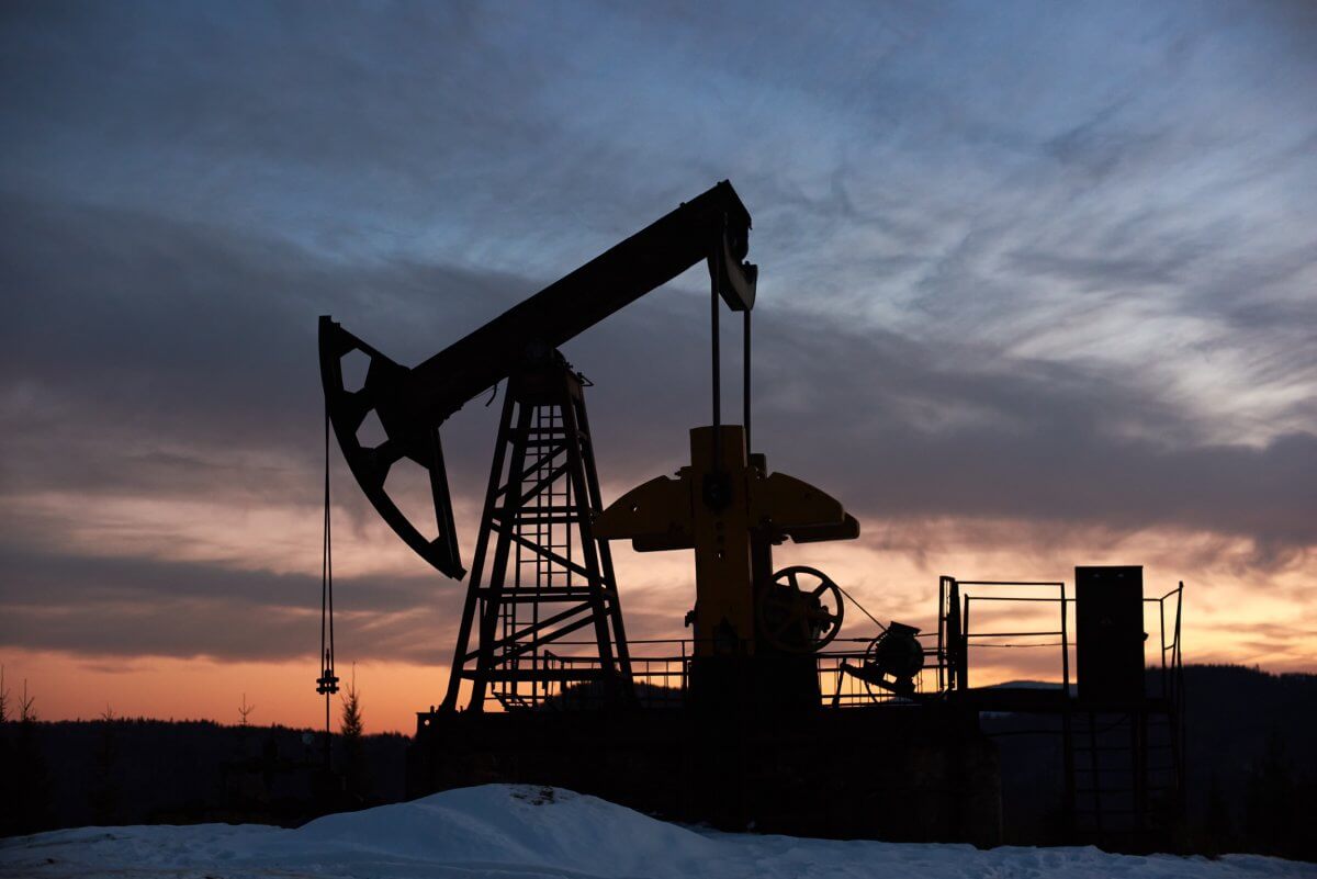 Добычу нефти приостановили на нескольких месторождениях – КМГ