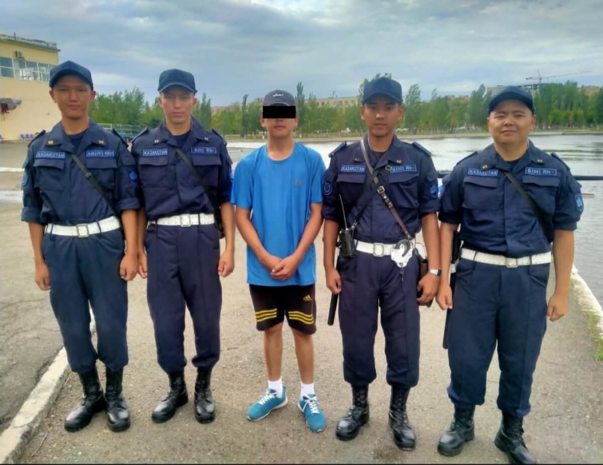 Каноэ с 12-летним астанчанином перевернулось на гребном канале в Астане